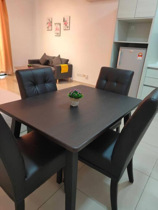 Relax - The Comfort Just For Apartment Shah Alam